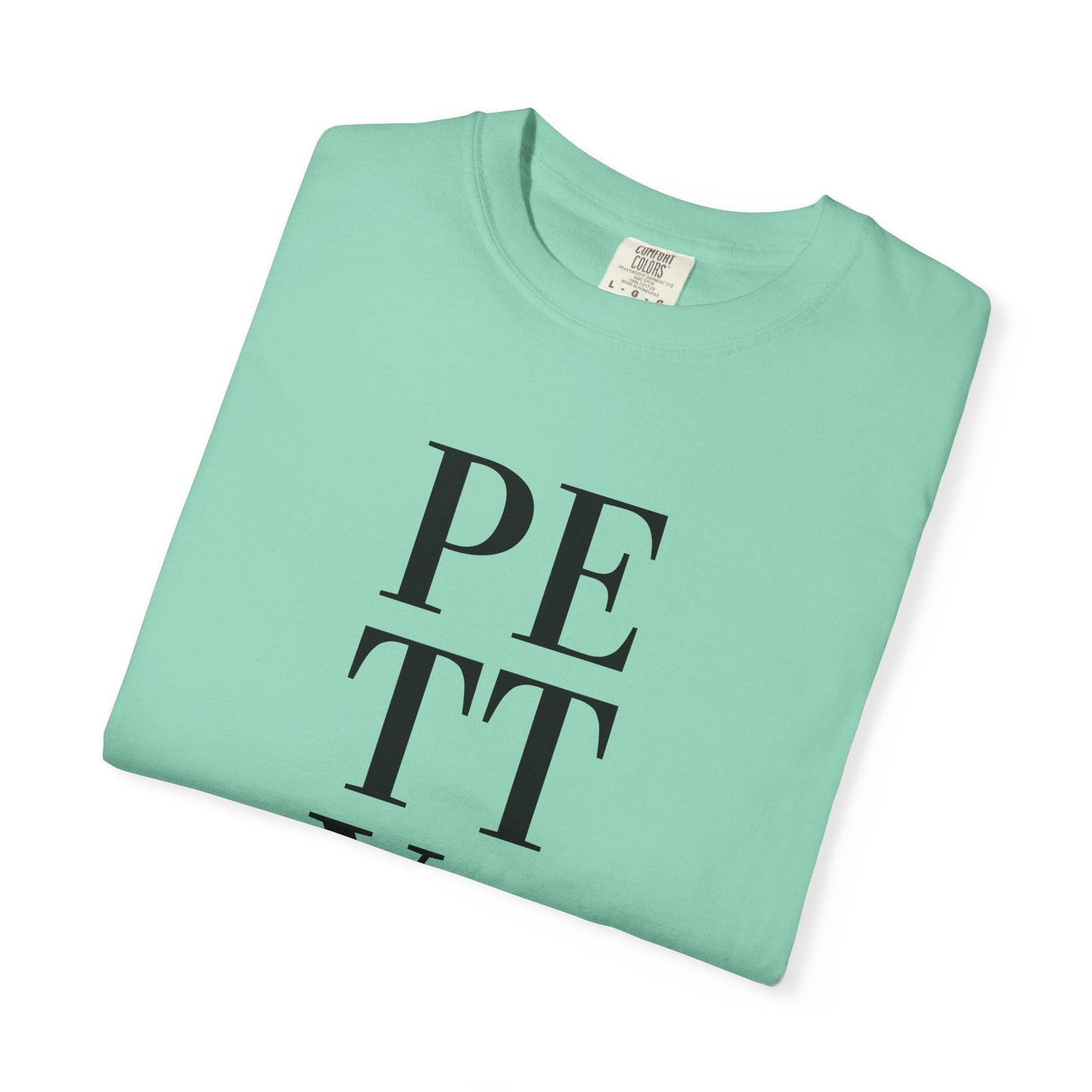 Chic 'Pretty Pearl' Graphic T-Shirt, Unisex Fashion Tee, Casual Style, Gift for Her, Trendy Apparel, Everyday Wear